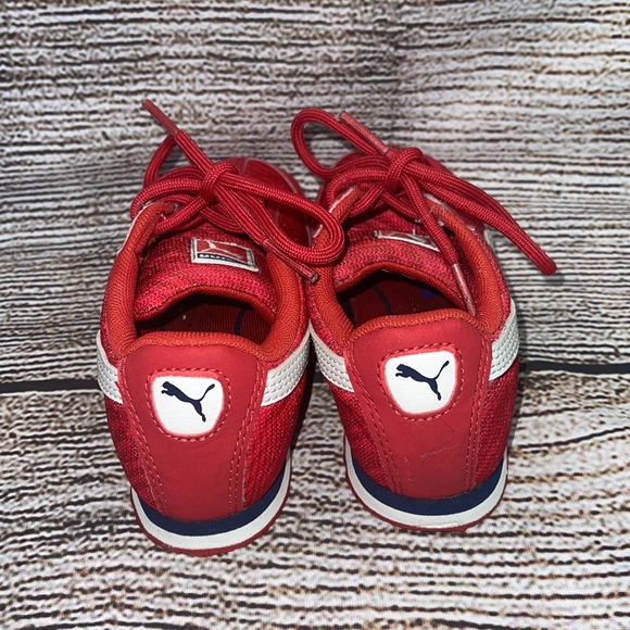 Boys Puma Sneakers - Picture 5 of 12